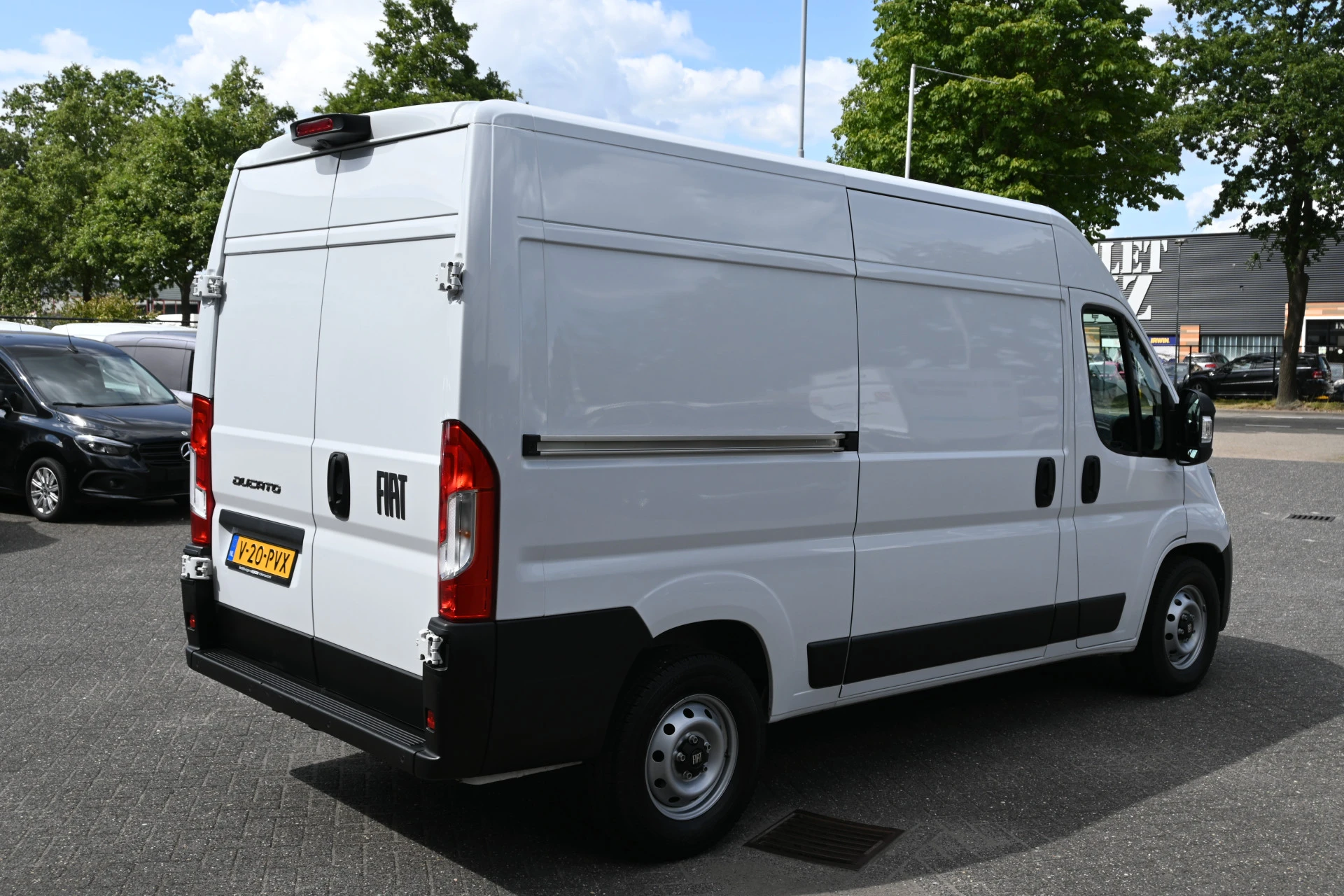Fiat Ducato 2024 - 2.2 140 pk L2H2 3.5t afbeelding 3