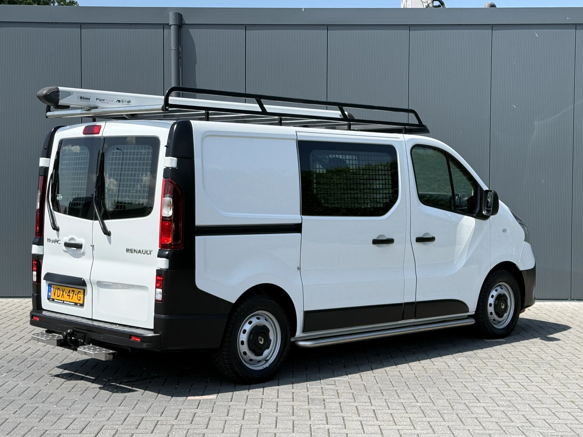 Renault Trafic 2020 - 2.0 dCi 145 PK / AUTOMAAT / L1H1 / 2x SCHUIFDEUR / INRICHTING / TREKHAAK / IMPERIAAL / 3-ZITS afbeelding 4