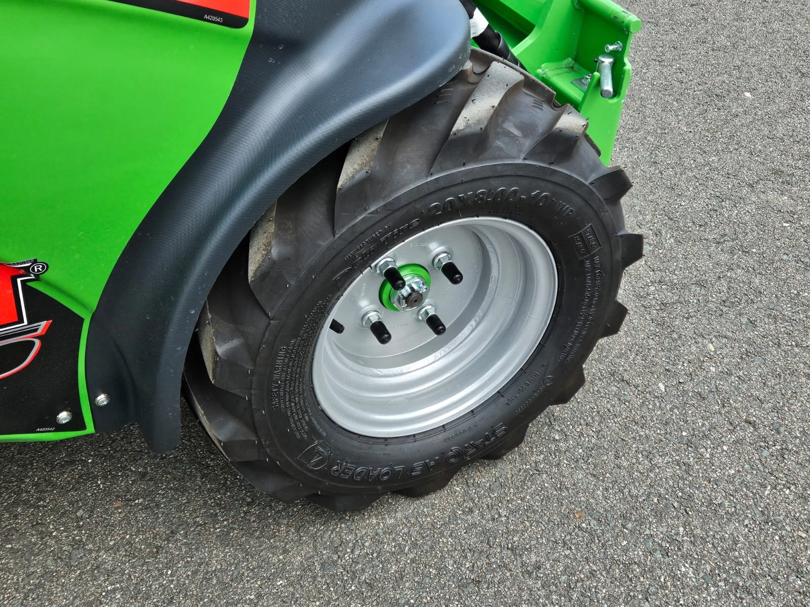 Avant 2025 - 225 mini-lader afbeelding 15