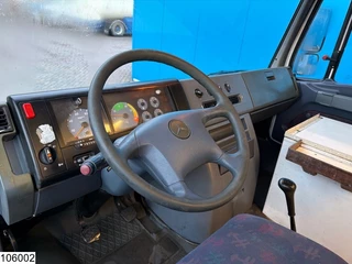 Mercedes-Benz N/A 2002 - Vario 814D Promotional Truck, Manual transmission image 5