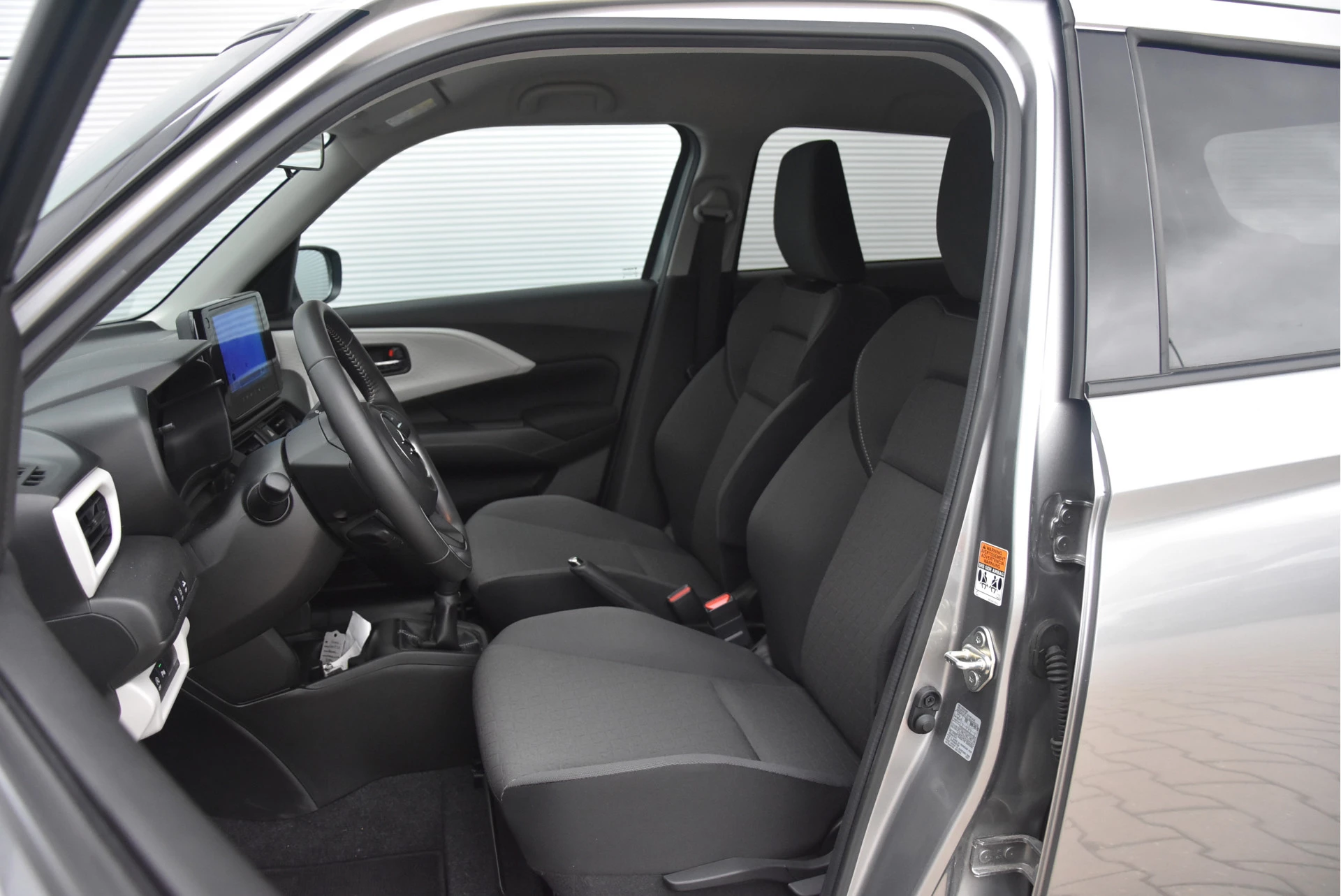 Suzuki Swift 2024 - 1.2 Select Smart Hybrid obrázek 22