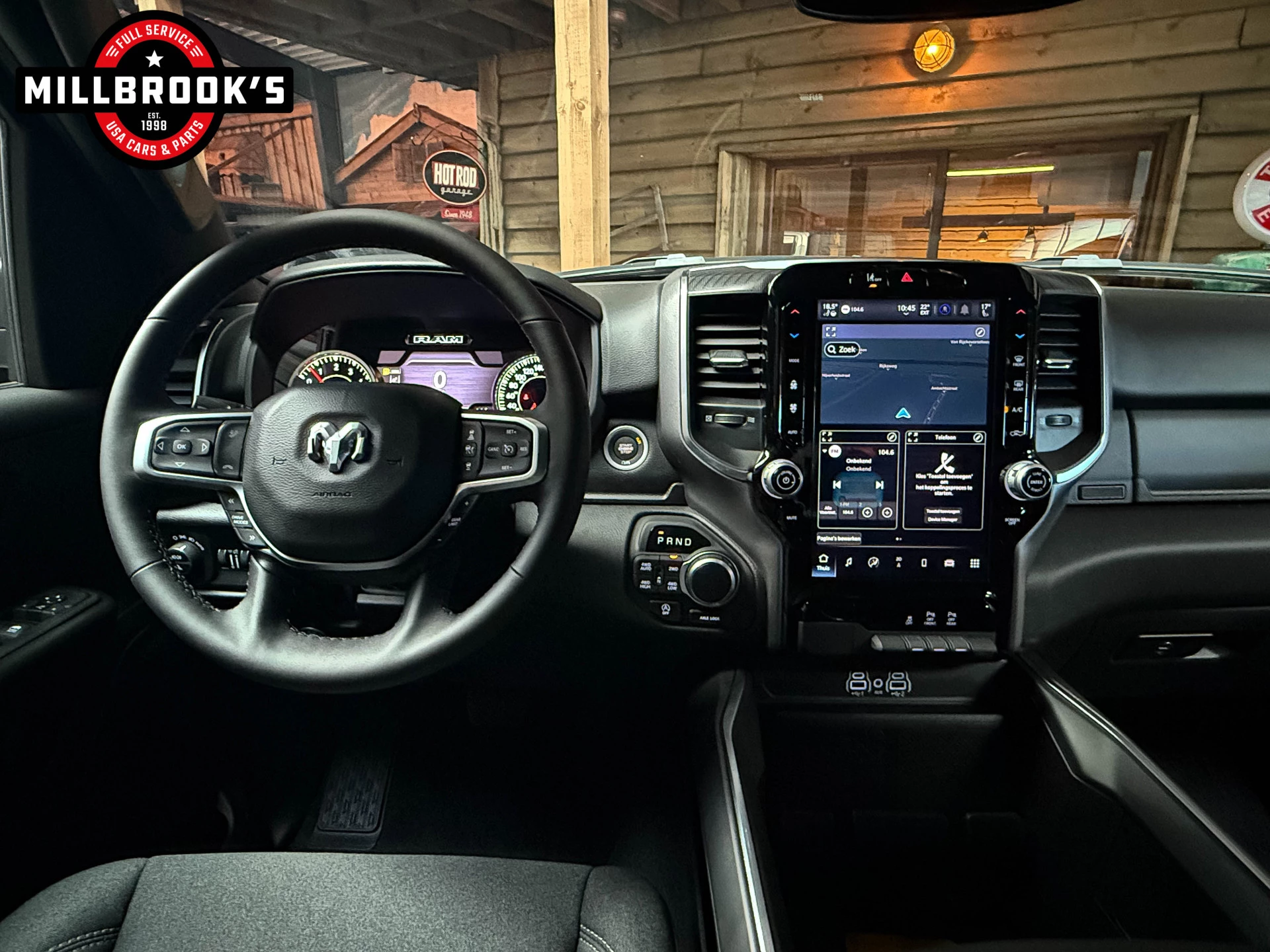 Dodge Ram 1500 2024 - Big Horn image 11