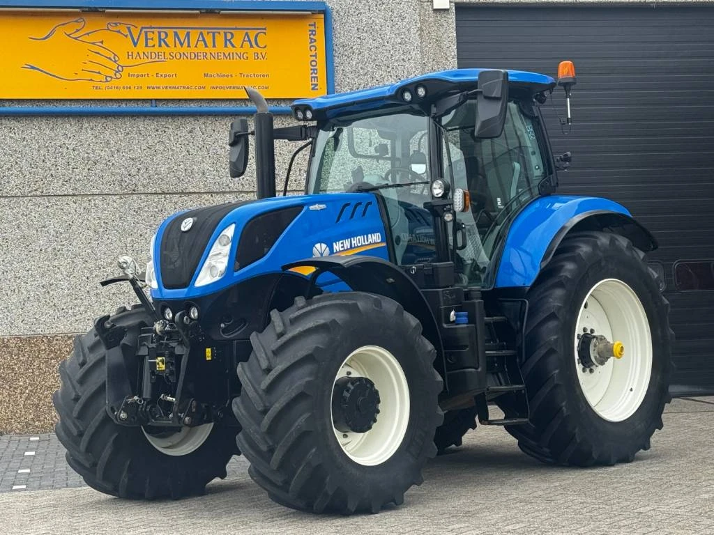 New Holland 2022 - T7.260AC, frontlinkage, airbrakes, 50k, 2022!! afbeelding 1