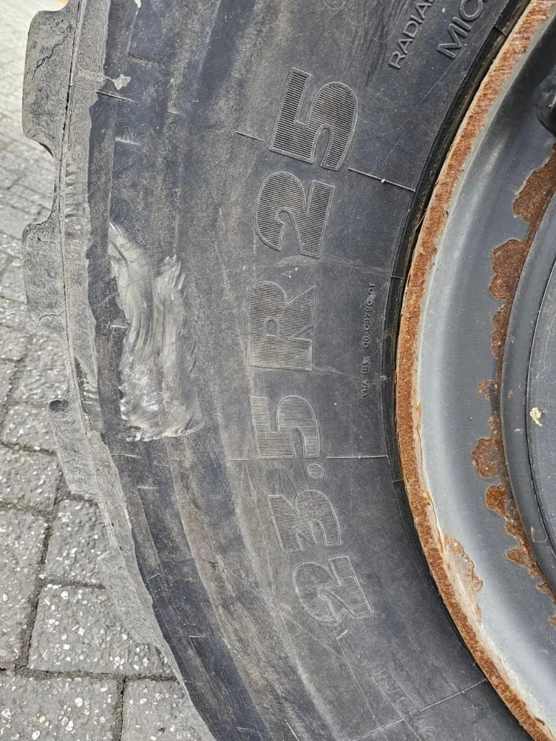 Case 821G 2019 afbeelding 24