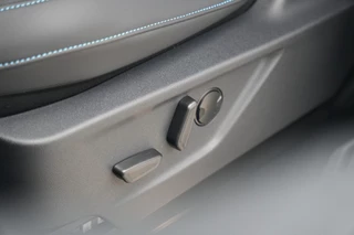 Ford E-Transit Custom 2026 - 340 L2H1 Sport 71 kWh 218pk - ACC - B&O - Navi - Stoel/Stuurverwarming - 360 Camera - Blindspot - Rijklaar obrazek 18