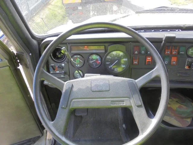 Volvo N 10 1989 - 6X6 L + FASSI obrázek 10