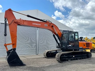 Hitachi 2026 - EX215LC-5G - New / Unused / Cummins Engine obrázek 2 náhled