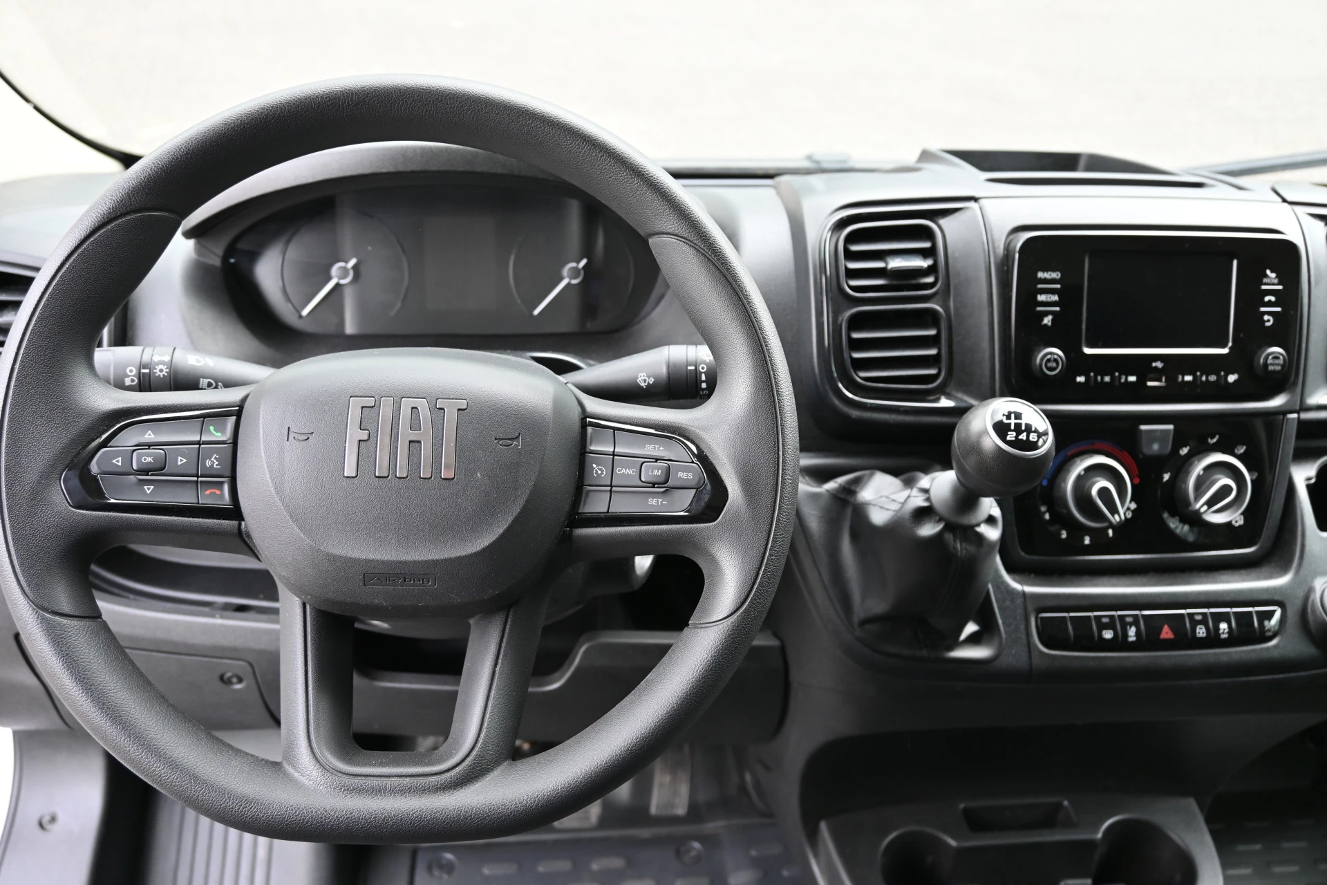 Fiat Ducato 2024 - L2H2 2.2 MultiJet 140 pk 3.5t obrázek 12