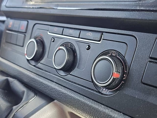 Volkswagen Transporter 2015 - 2.0 TDI obrazek 11