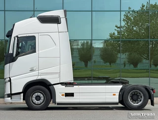Volvo FH 2016 - 13.460 EURO 6 ONLY 766.000 KM FULL SPOILER 2X TANKS HOLLAND-TRUCK imagen 2