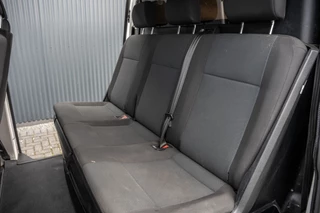 Volkswagen Transporter 2017 - 2.0 TDI 4motion L2H1 | 150 PK | DC 6-Zits | 1e Eigenaar | Cruise | Zijschuifdeur R+L | Airco | Imperiaal | Trekhaak bild 13
