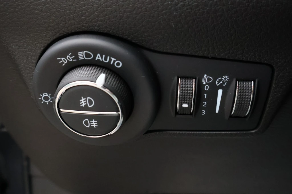 Jeep Compass 2025 - 1.5T SUMMIT e-HYBRID Automaat / Vol leder / 19 inch afbeelding 13