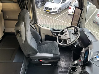 Mercedes-Benz Actros 2021 - 1842 Streamspace / 575 dkm obrazek 3