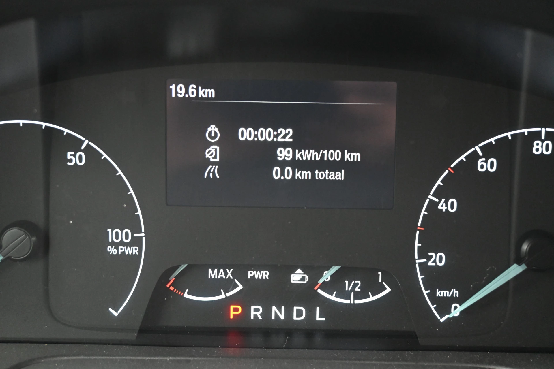 Ford E-Transit 2025 - 68kWh 390L Trend Bakwagen met Dhollandia laadklep imagem 20