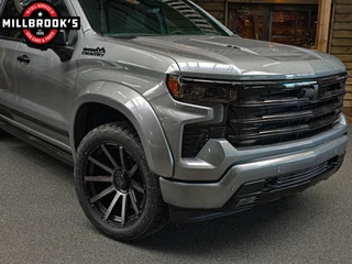 Chevrolet Silverado 2024 - High Country 6.2 V8 420 PK, obrazek 6