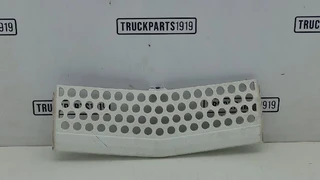 Mercedes-Benz - Body & Chassis Parts Kap grill midden MB MP4 for sale