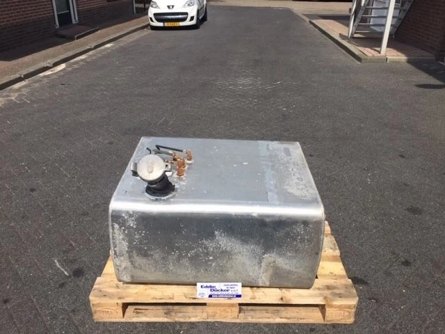 Diverse - FUEL TANK 270 LTR immagine 1