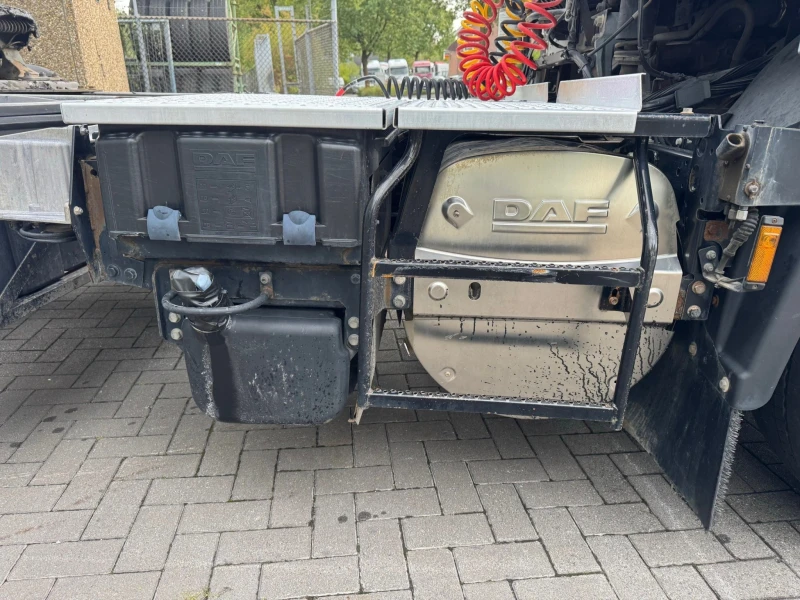 DAF 85 2011 - 85CF 460 EURO 5 / RETARDER / PTO / ADR afbeelding 5