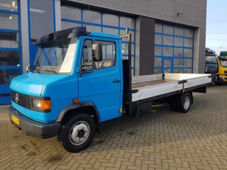 Mercedes-Benz 611 D 1994 - Open laadbak Manual immagine 1