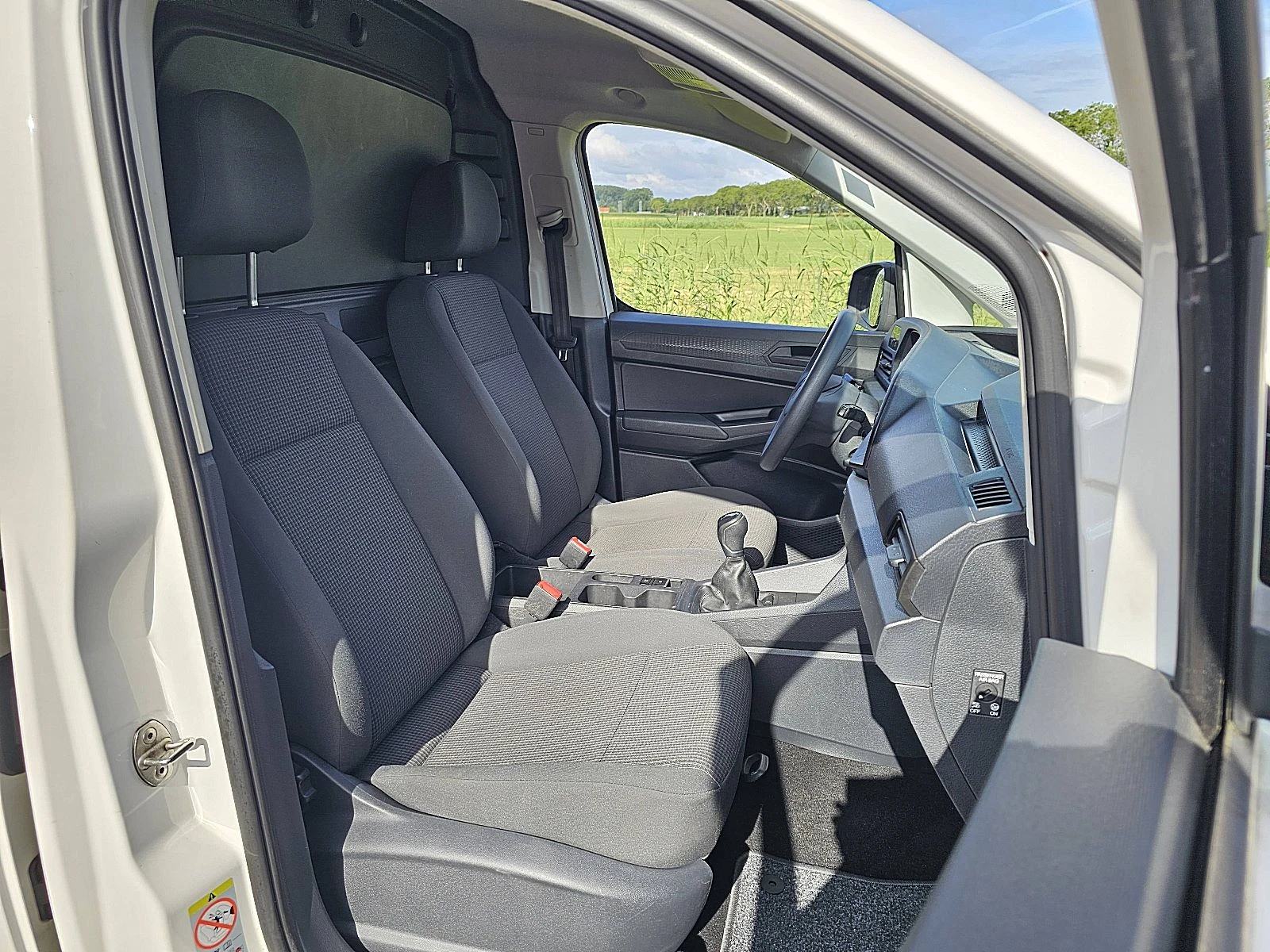 Volkswagen Caddy 2021 - 2.0 изображение 7