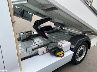 Peugeot e-Expert 2024 - 100% elektrisch kippende zijlader afbeelding 13