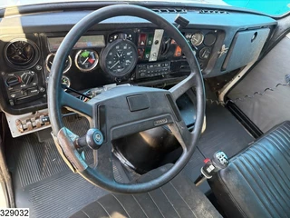 Volvo N/A 1989 - N 1064 6x4, leaf suspension, PTO, hydraulics imagem 5