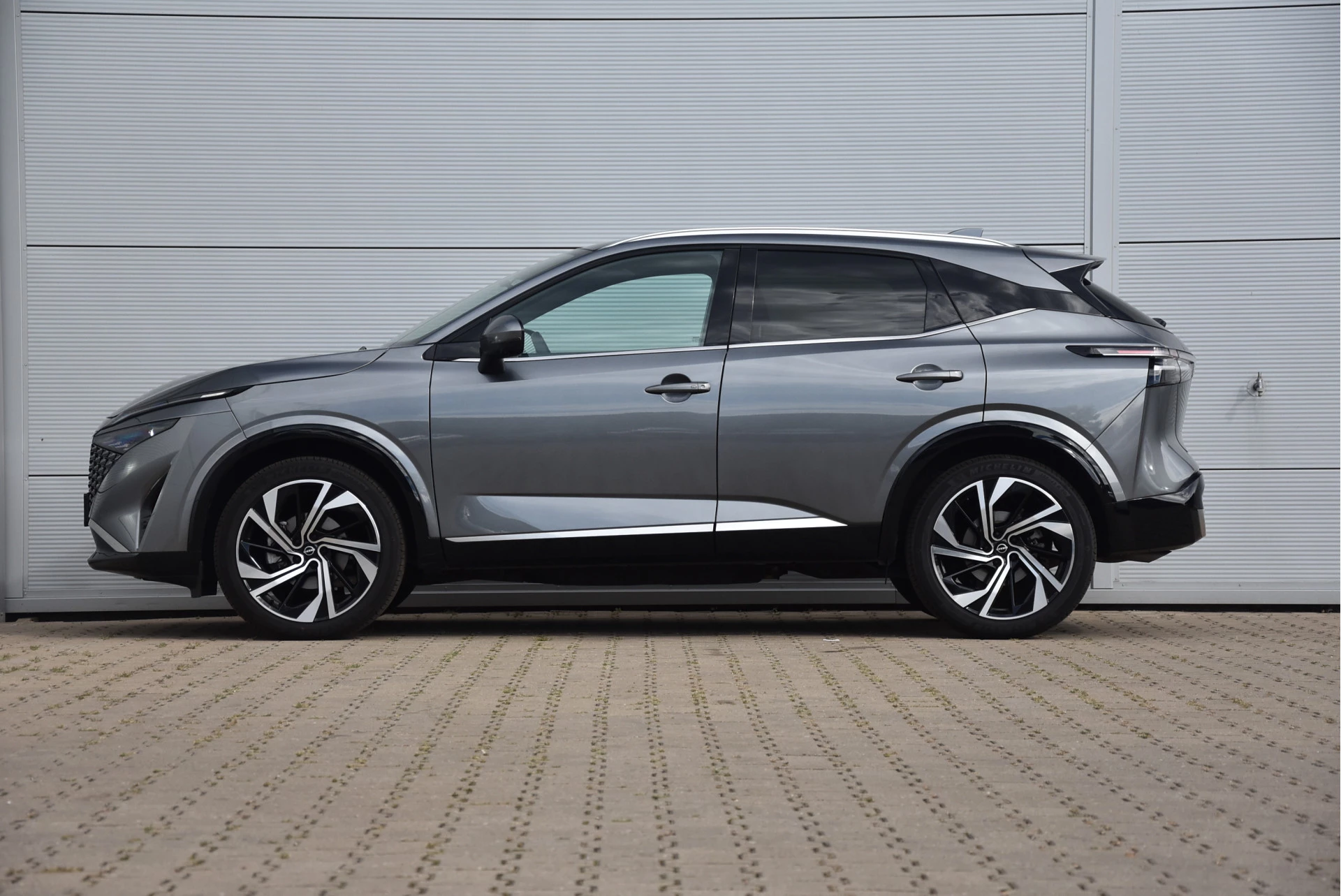 Nissan QASHQAI 2025 - 1.3 MHEV Xtronic Tekna Plus | obrázek 4