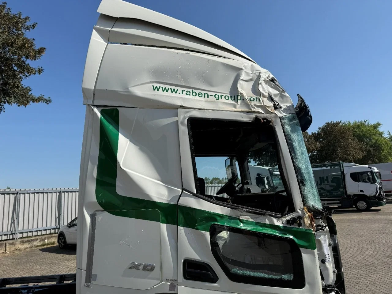 DAF XD410 2023 - / ENGINE RUNNING / SLEEPER HIGH CAB / NL TRUCK / ONLY:478608 KM / DEB / AUTOMATIC / EURO-6 / 2023 zdjęcie 8