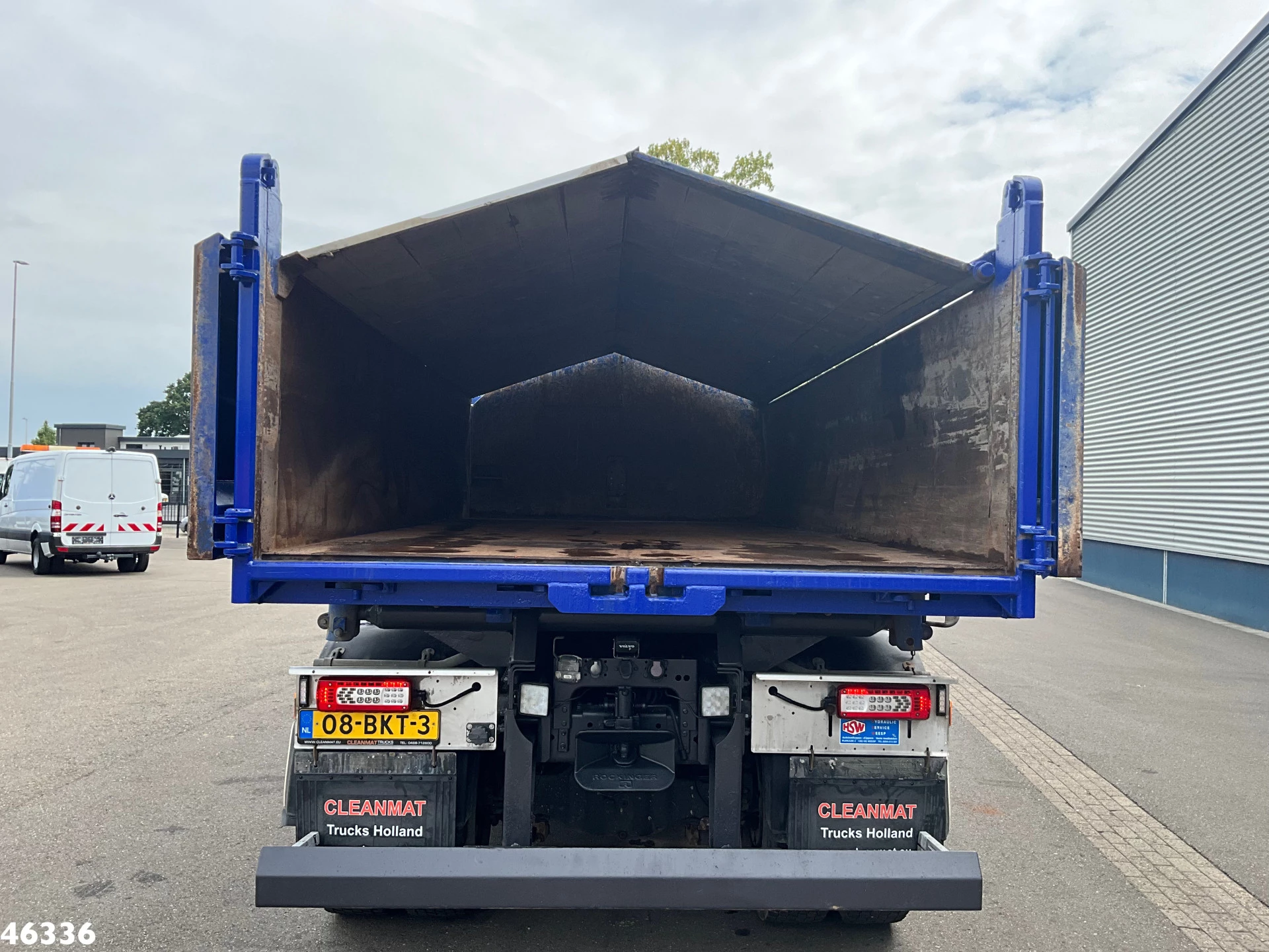 Volvo FMX 460 6x6 Euro 6 HMF 16 Tonmeter Z-kraan 2018 image 9