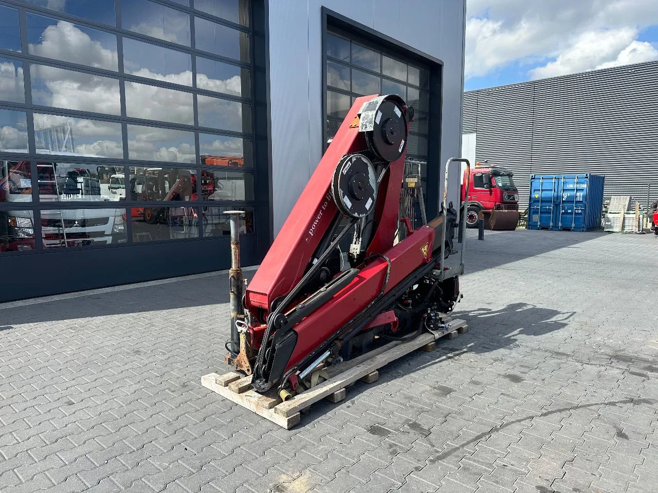 HMF 2018 - 1020 K2 Crane / Kraan / Autolaadkraan / Ladekrane / Kran / Grua / Grues Bild 2