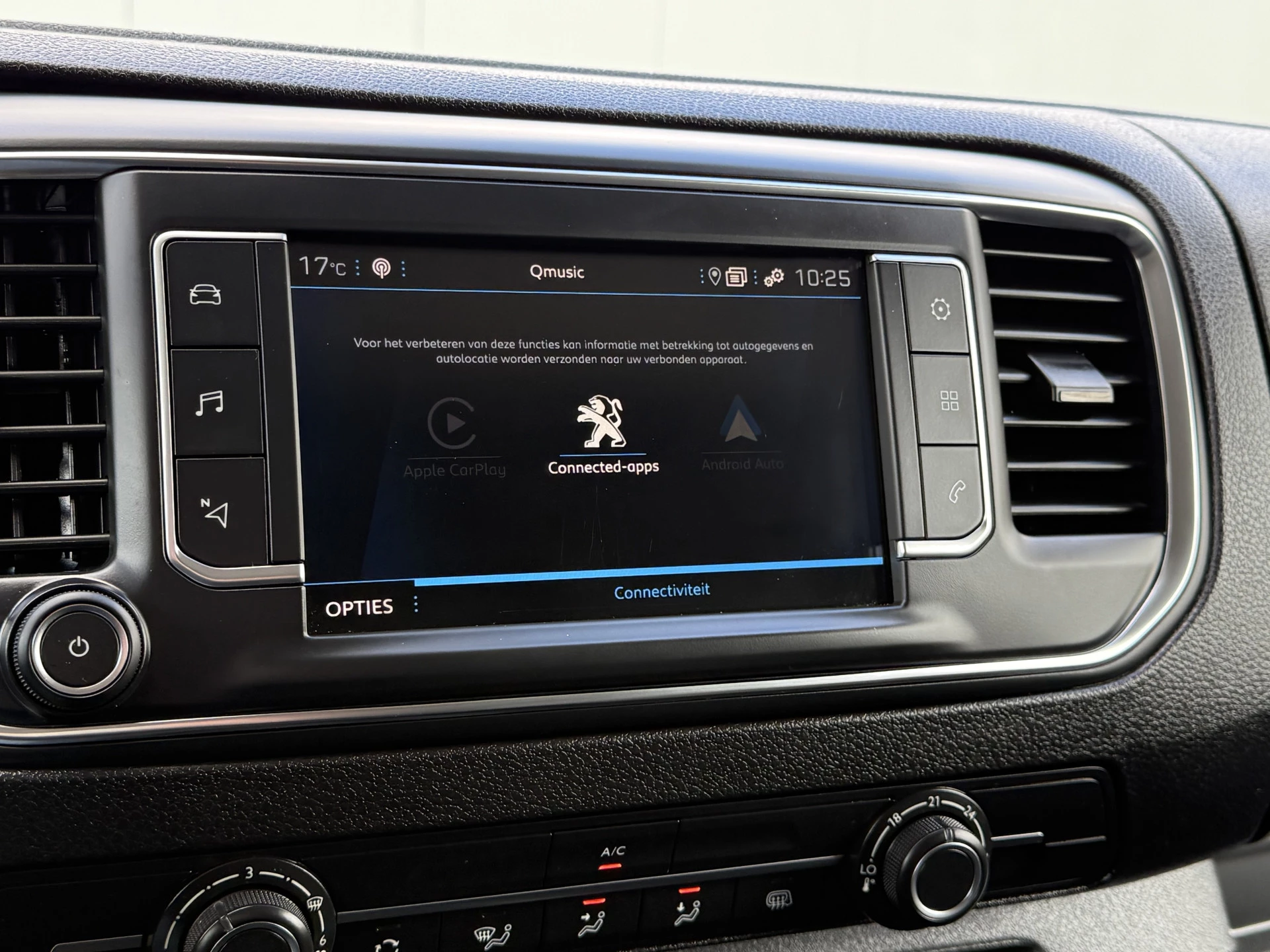 Peugeot Expert 2022 - 1.5 BlueHDI 102 PK / L2H1 / 1e EIG. / 46.846 KM! / AIRCO / CRUISE / NAVI / CARPLAY immagine 16