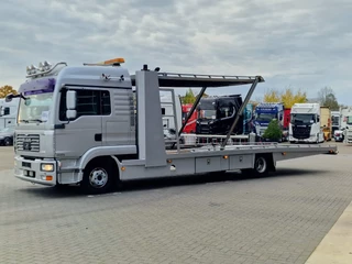 MAN TGL 2009 - 12.240 4x2 Cartransporter - 12T - AS Tronic - Hydraulic deck - Sleeper cab obrazek 5