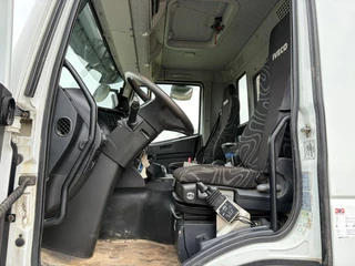 Iveco Trakker 2018 - 360 6x4 Tipper with HMF 1643Z2 Crane image 26