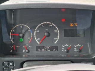 Scania R 2008 - R500 V8 Highline 6x2/4 - Manual gearbox - Custom exterior - Steering axle imagem 13