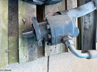 Hyva N/A - Tank, pump, hoses, control valve image 5