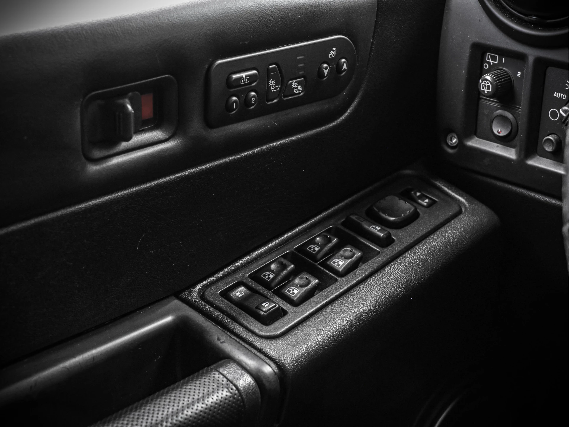 Hummer H2 2005 - 6.0L V8 | Zwart leder | Schuif Kanteldak | image 14