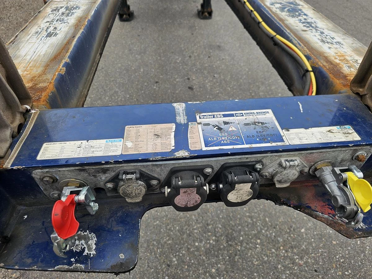 D-TEC VCC-01 / 45 FOOT CONTAINER CHASSIS / VALKX AXLES. 2015 image 34