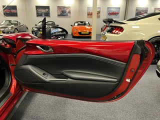 Mazda MX-5 2025 - ND Roadster 1.5 SkyActiv-G 132 Exclusive-Line Bose Leder Camera PDC Apple CarPlay bild 71