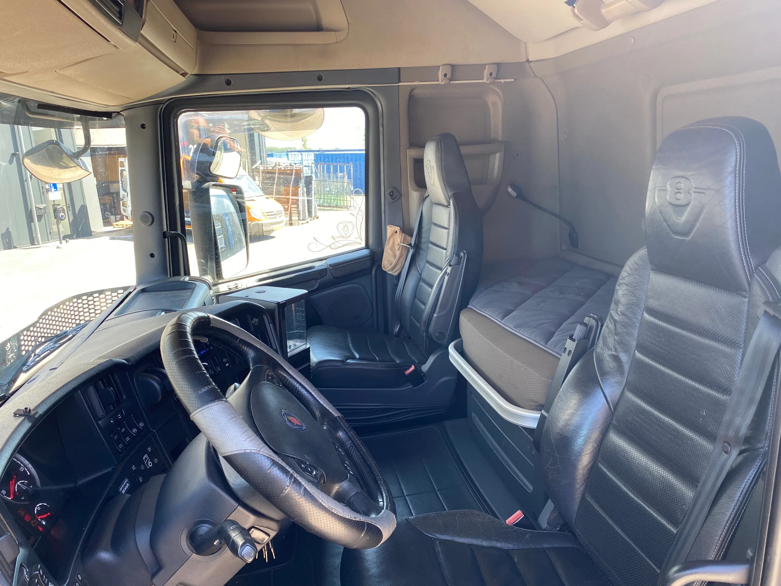 Scania R 2016 - R520 V8 / 6x2/4 / Retarder / Full air suspension / Steering Axle afbeelding 7