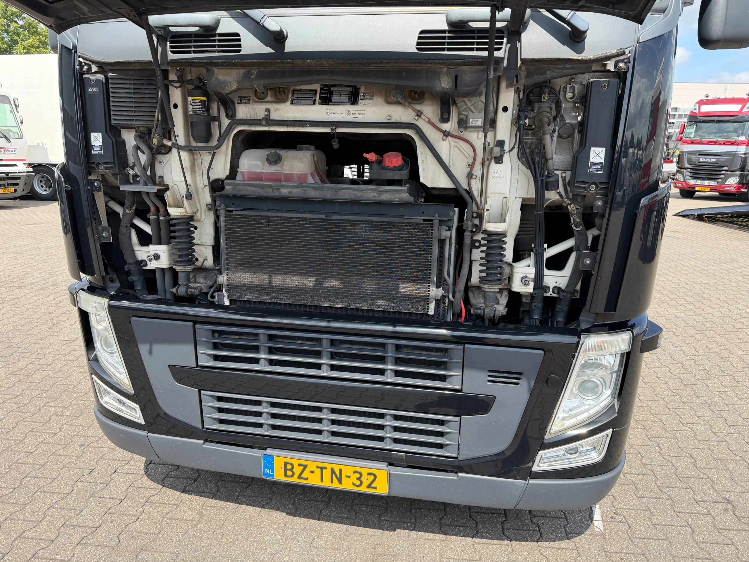 Volvo FH 2012 - 460 Globe XL *748 TKM* Euro 5 EEV 2 Tank afbeelding 27