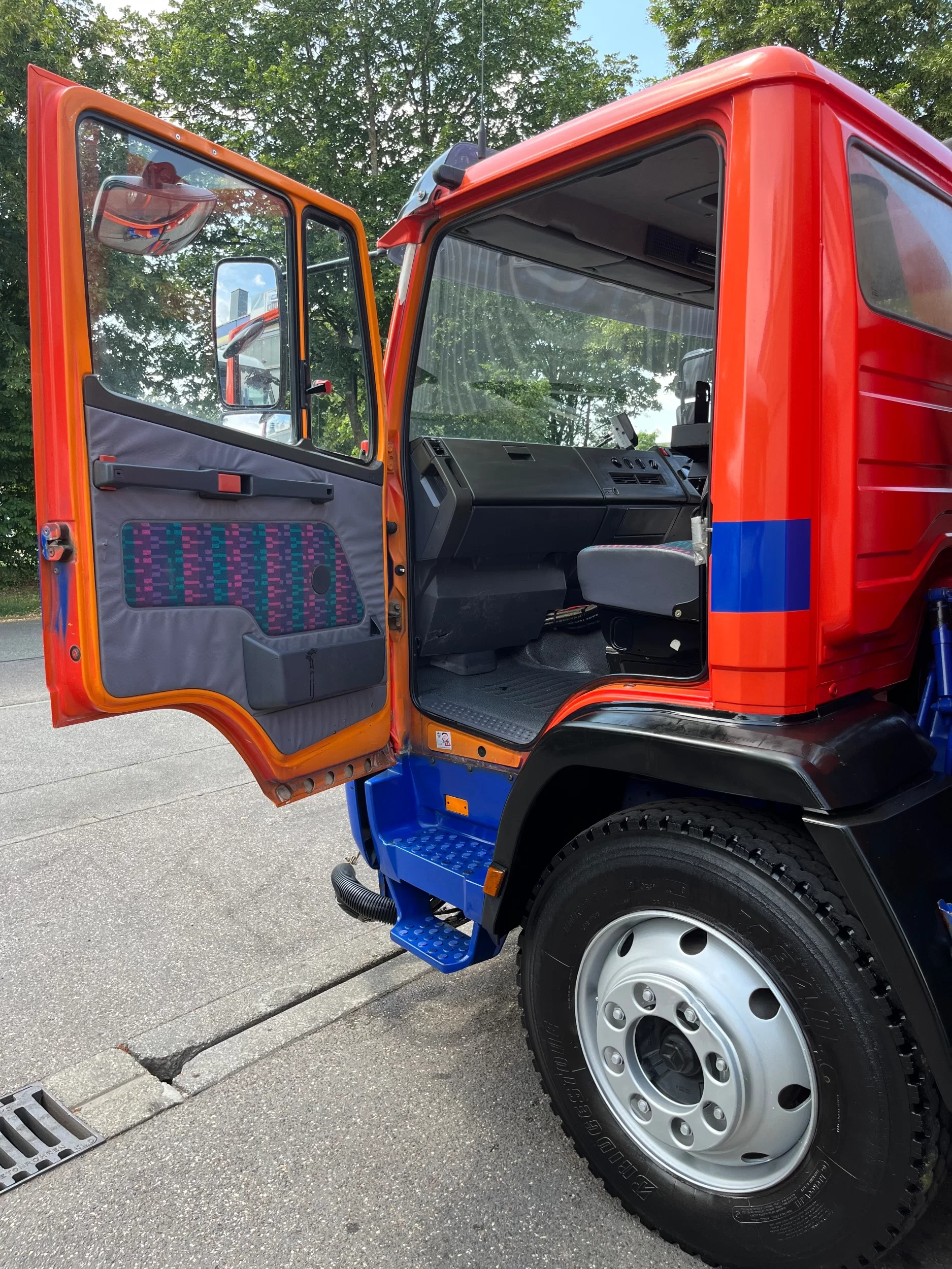 Mercedes-Benz 1317 2000 - KO, Kehrmaschine, Straßenreiniger, selbstf. Arbeitsmaschine afbeelding 27