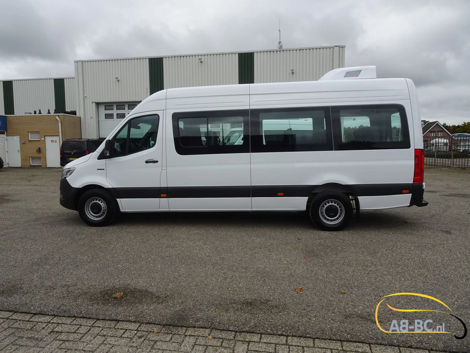 Mercedes-Benz eSprinter - 17 Seats Electric Range: 465 km Bild 9