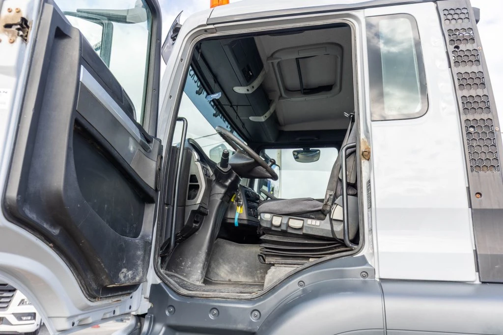 MAN TGS 2014 - 18.400 BLS-4X4+LIEBHERR 10M3(2018) afbeelding 10