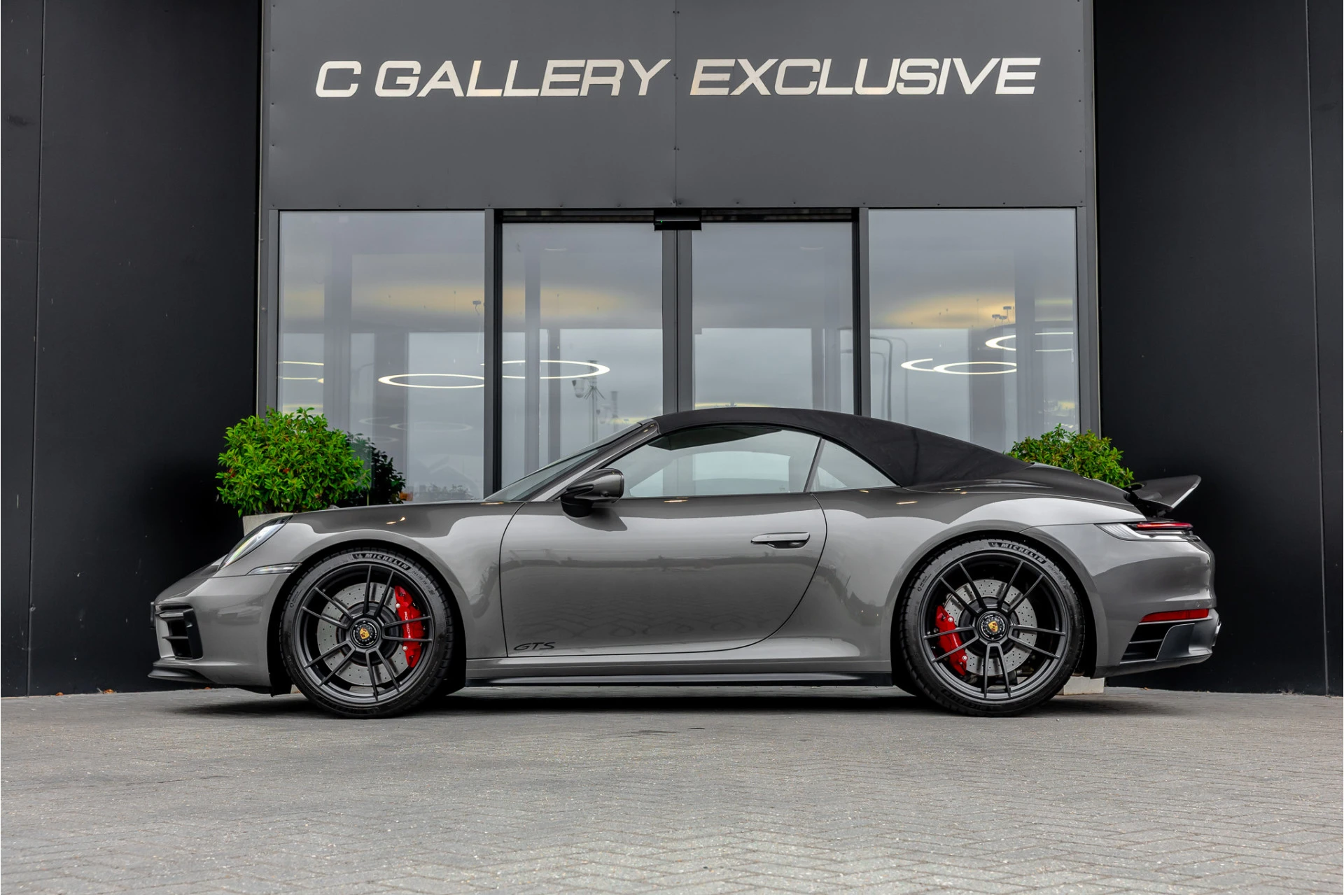 Porsche 911 2024 - Cabrio 3.0 Carrera GTS afbeelding 6