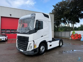 Volvo FH 2022 - FH5-500 / ENGINE RUNNING / !!ONLY:184267 KM !! / VEB+ / I-PARKCOOL / DOUBLE TANK / ACC / LWDS / AUTOMATIC / EURO-6 / 2022 te koop