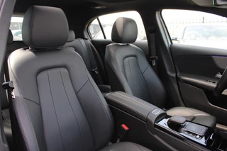 Mercedes-Benz A-Class 2022 - 200 AUT7 Luxury Line PANORAMADAK LEDER SFEER CARPLAY KEY-LESS GO imagen 15