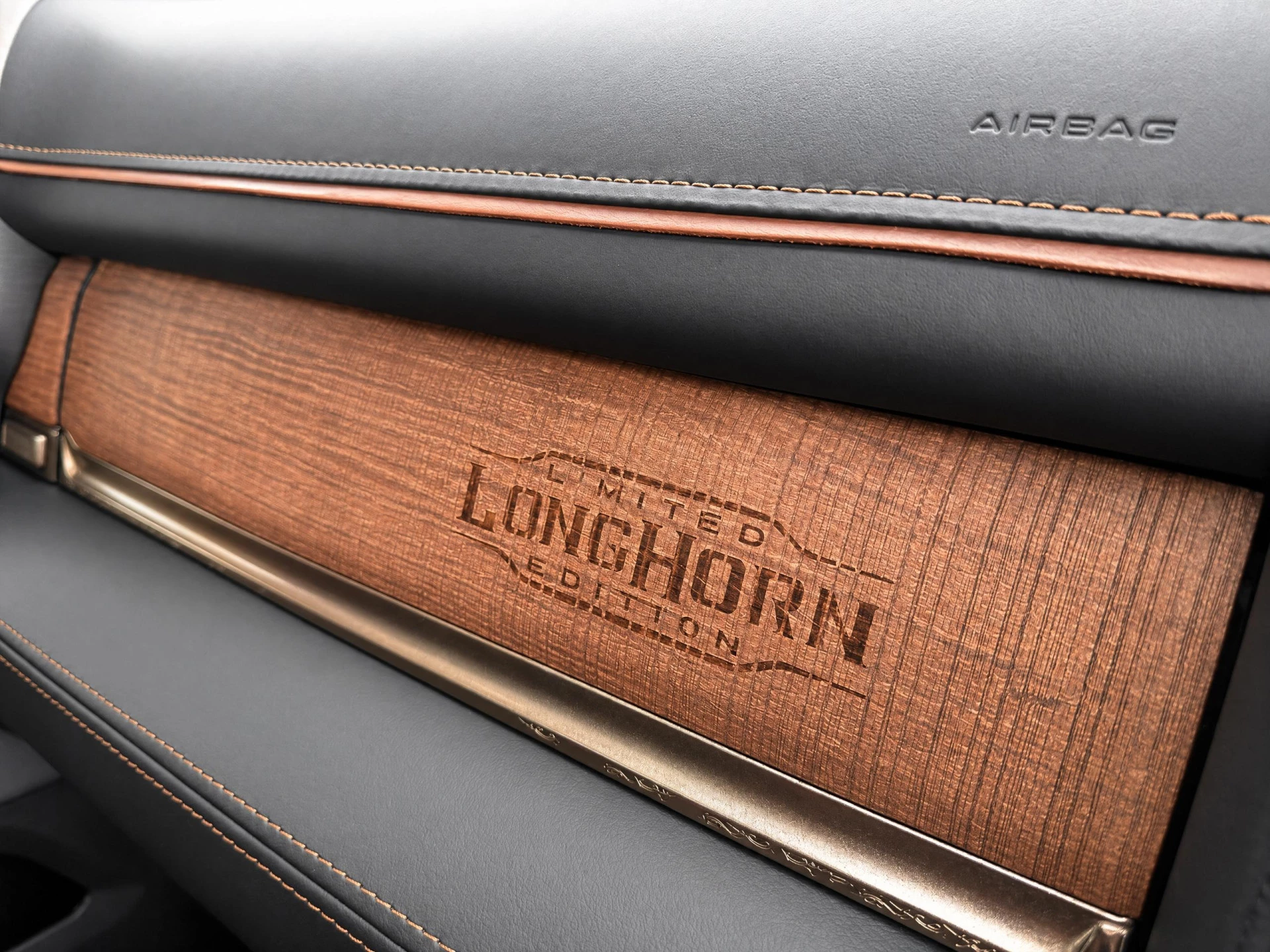 Dodge Ram Pick-Up 2022 - DODGE 5,7 V8 Hemi Longhorn - Night edition | LPG | Ramboxen | Virtuele binnen spiegel | XD velgenset 22INCH | Wide boddy | afbeelding 34
