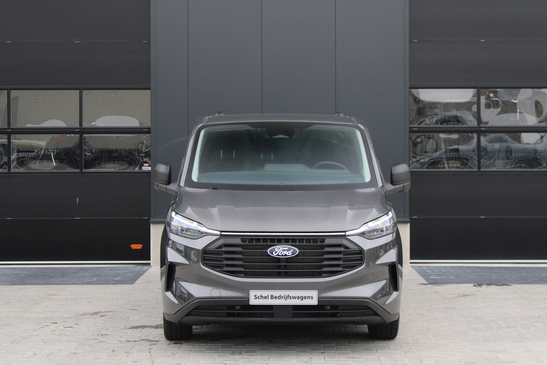 Ford Transit Custom 2024 - 320 2.0 TDCI L2H1 Trend 136pk - Carplay - Android - LED koplampen - Stoelverwarming - 70l tank - Rijklaar obrázek 3
