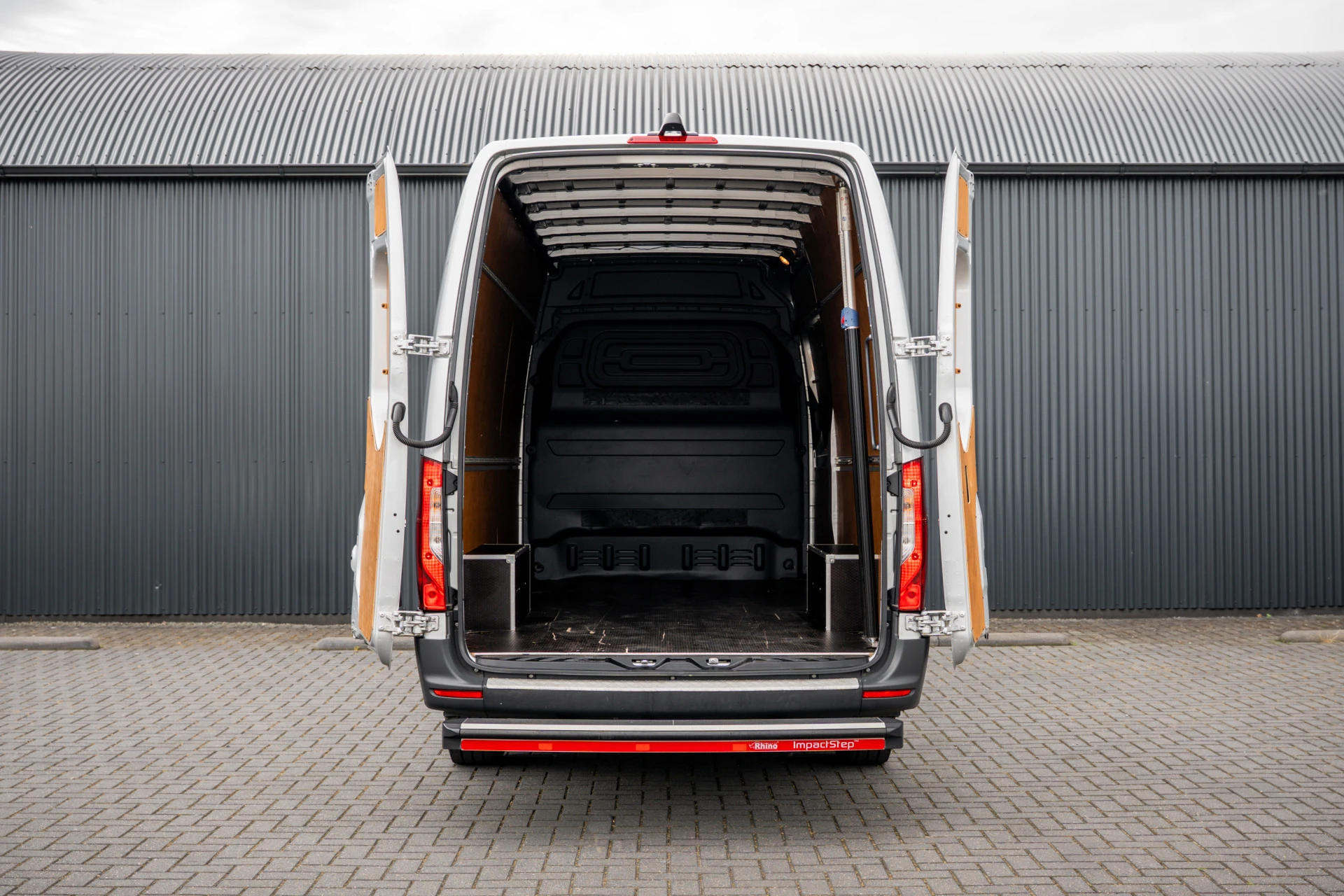 Mercedes-Benz Sprinter 2023 - 315 CDI RWD L3H2 | ZGAN | Automaat | 1e Eigenaar | Camera | Carplay | Cruise | Mbux | Climatronic Bild 9