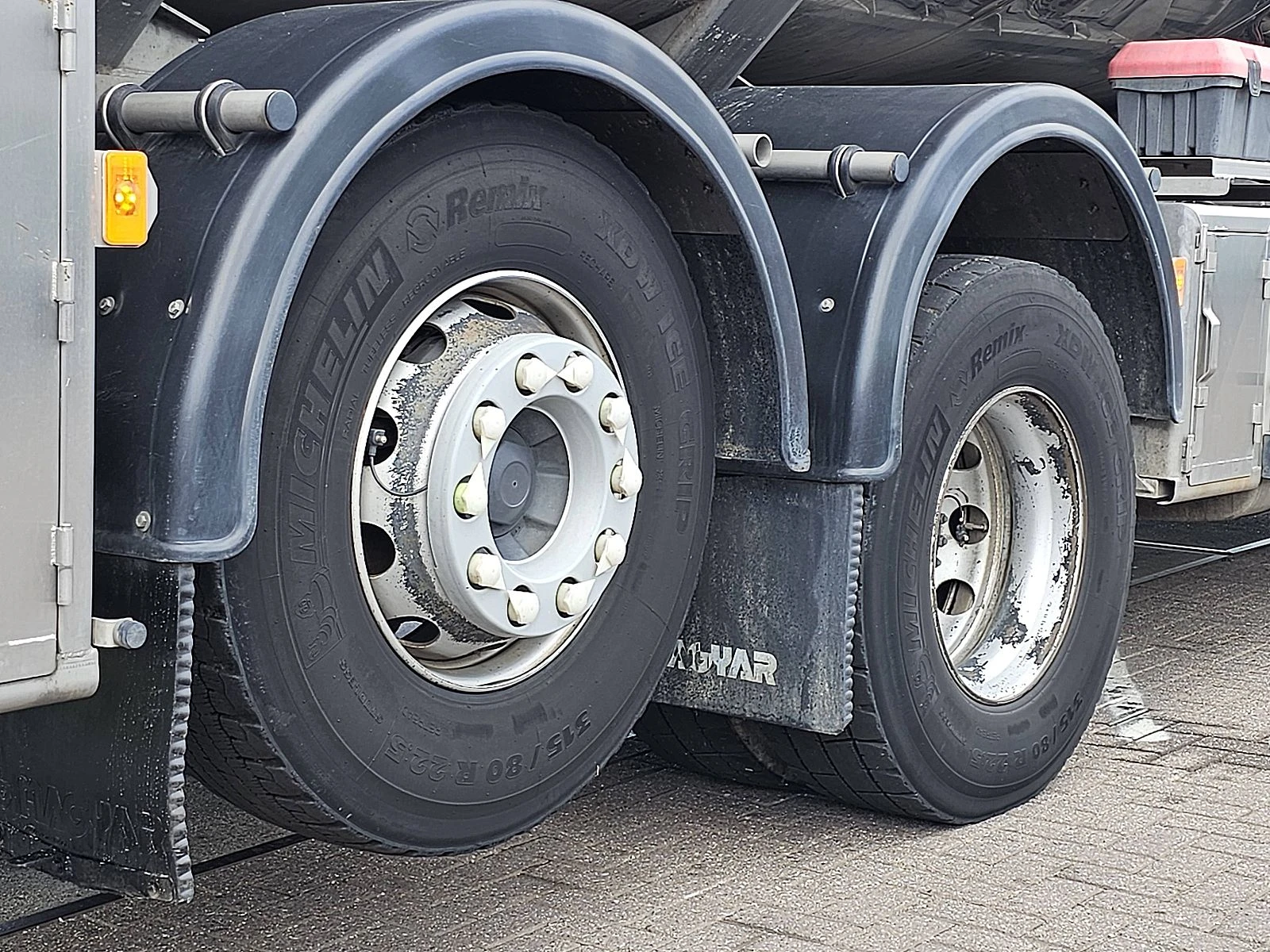 Volvo 2020 - FM 420 afbeelding 15